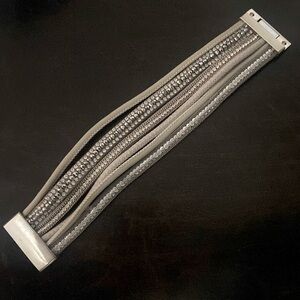 Magnetic Bracelet. Silver/Grey & Rhinestones